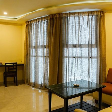 Hotel Viva Inn Yerandwane 외부 사진